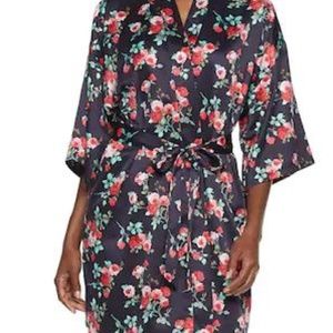 Brand NWT Bridesmaid Satin Floral Wrap Robe